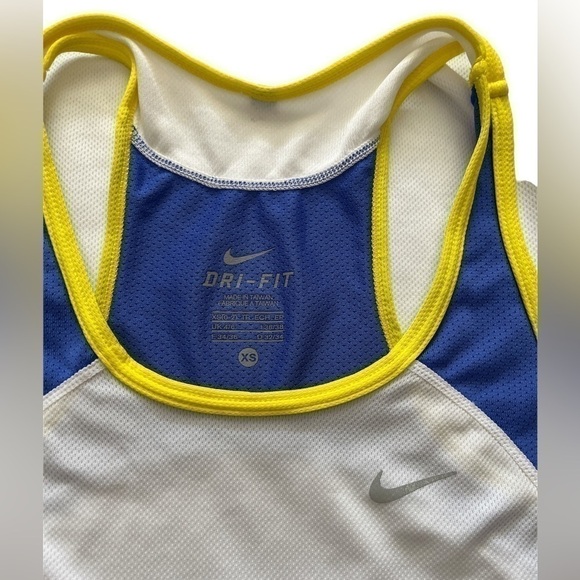 Nike racerback tank top - Picture 3 of 4